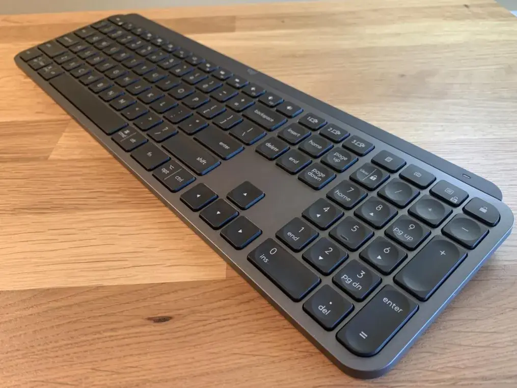 Keyboard Nirkabel